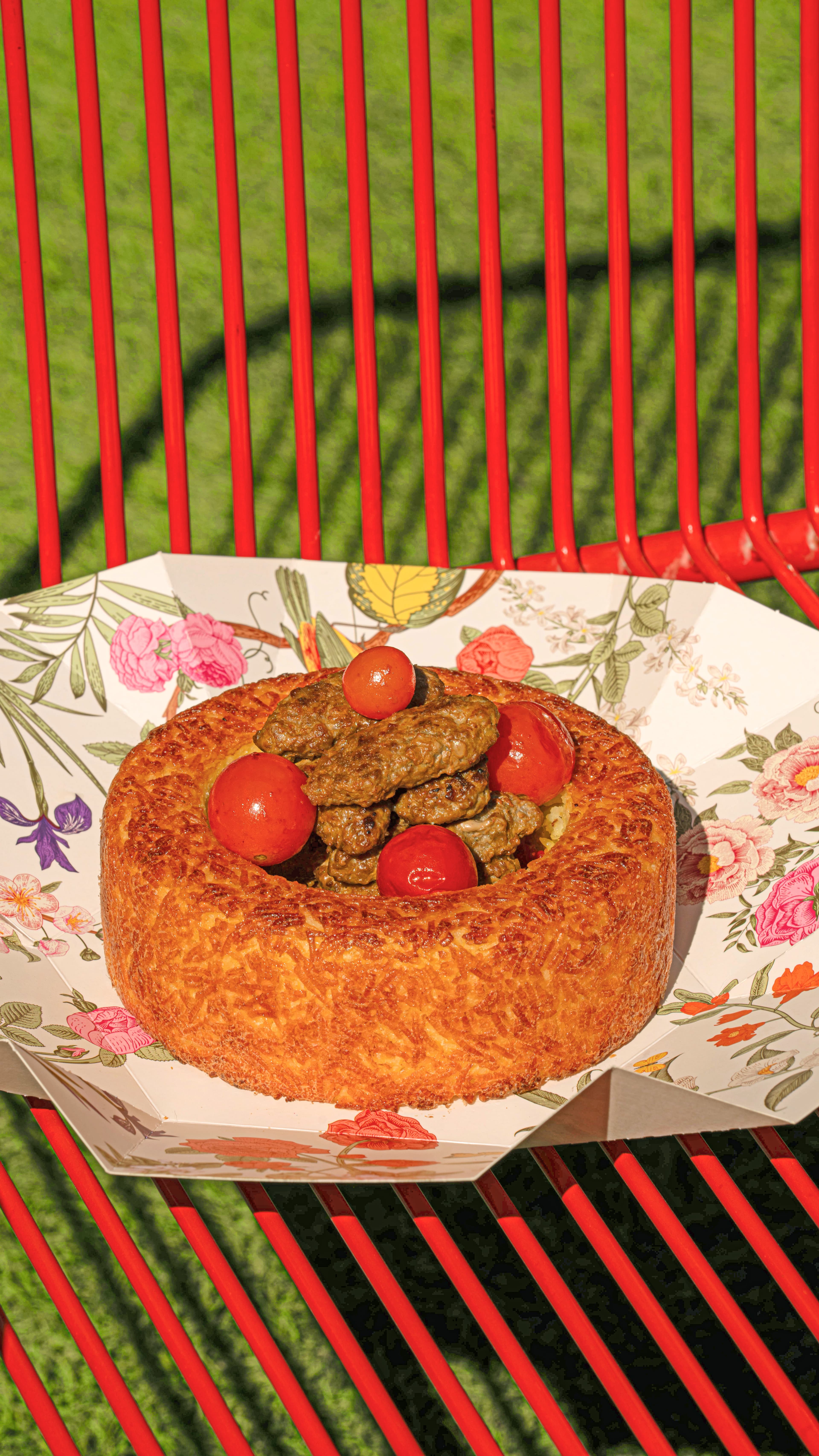A SHĀZDEH plate, photograph 7